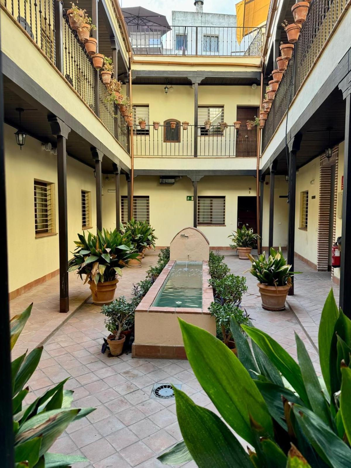 Apartamento En Lumbreras-Alameda Sevilla Buitenkant foto